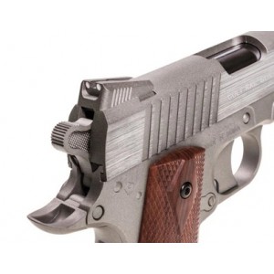 Модель пистолета COLT 1911 STAINLESS FULL METAL CO2 NO BLOWBACK CYBERGUN - 180315